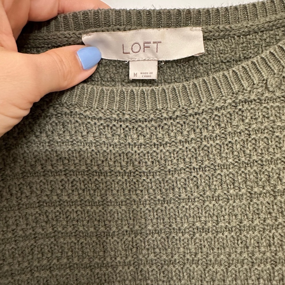 Loft Women’s Cotton Knit Sweater Medium Olive Green Long Sleeve Crew Neck Top - Picture 5 of 6